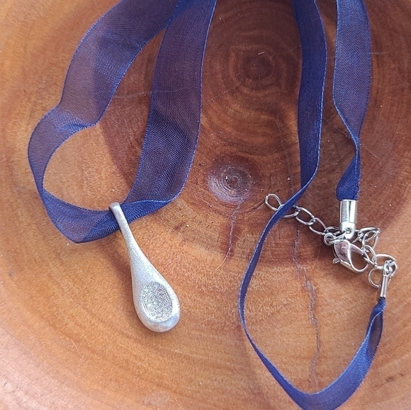 Silvertone Tennis Racket Rhinestone Ribbon Necklace - Picture 7 of 8